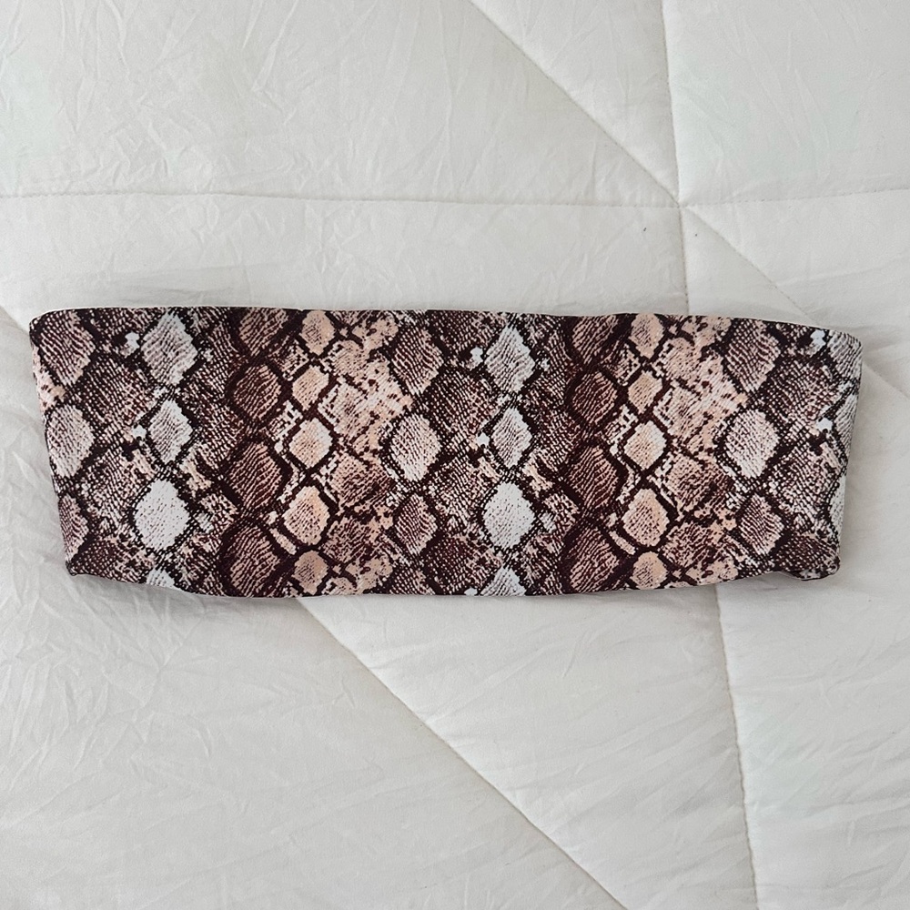 Kendall & Kylie Snakeskin Patterned Reptile Accessory - Brown and Cream